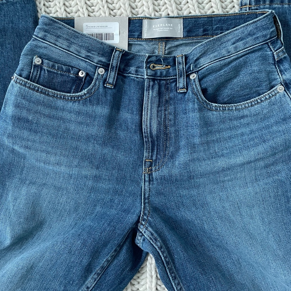 Everlane Super Soft Relaxed Straight Leg Jean. Size 26